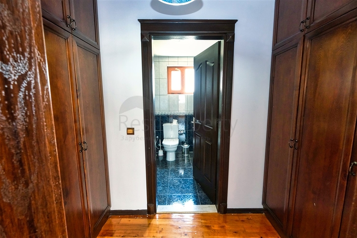 Вилла планировки 6+1 в районе Кемер - Анталия 