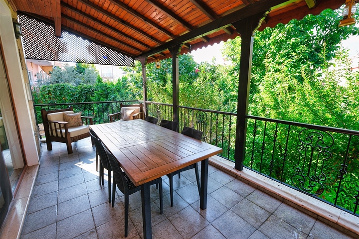 Вилла планировки 6+1 в районе Кемер - Анталия 