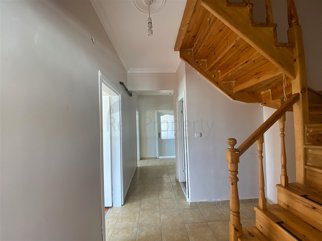 Квартира планировки 4+1 дуплекс в микрорайоне Моллаюсуф - Анталия 