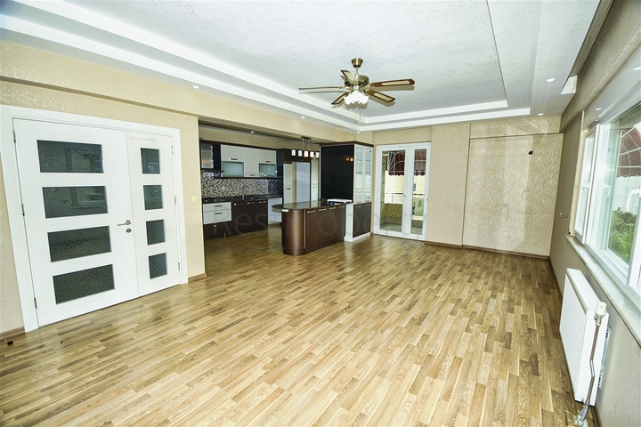 Квартира планировки 4+1 в микрорайоне Сителер - Анталия 