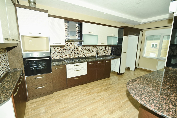 Квартира планировки 4+1 в микрорайоне Сителер - Анталия 