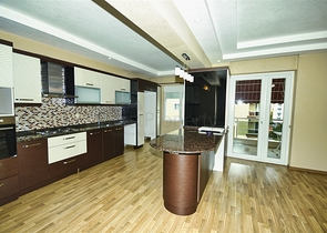 Квартира планировки 4+1 в микрорайоне Сителер - Анталия 