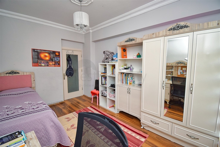 Квартира планировки 3+1 в микрорайоне Унджалы - Анталия 