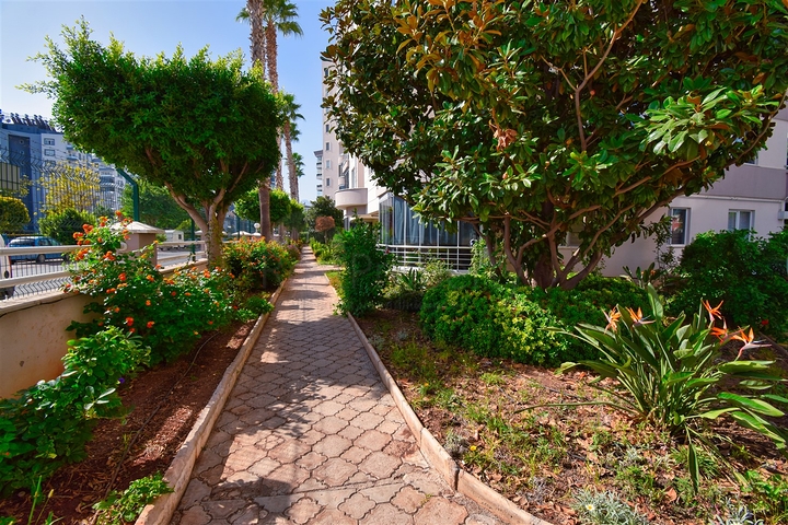 Квартира планировки 3+1 в микрорайоне Унджалы - Анталия 