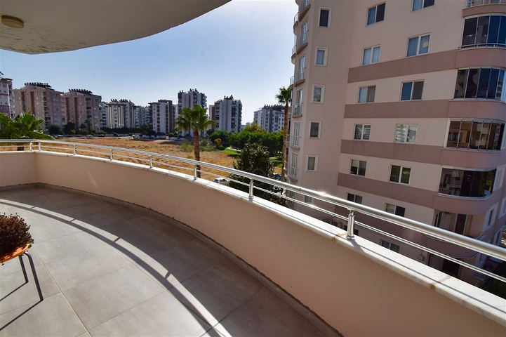 Квартира планировки 3+1 в микрорайоне Унджалы - Анталия 