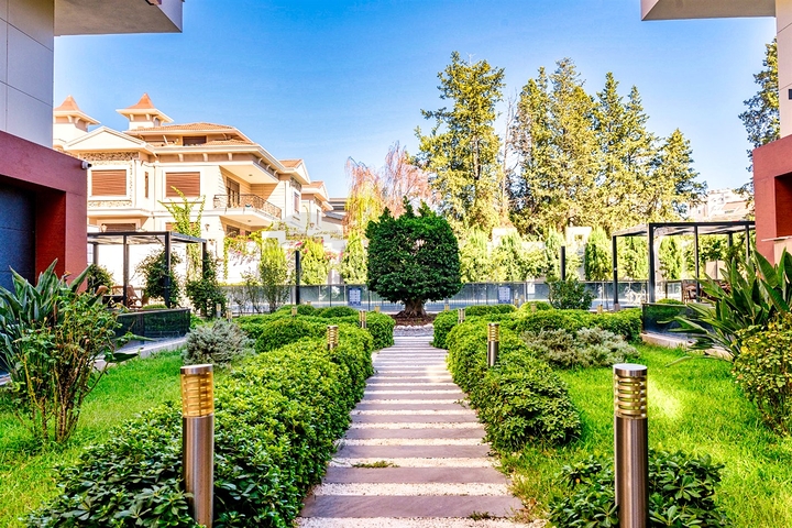 Квартира планировки 4+1 дуплекс в микрорайоне Зюмрют - Анталия 