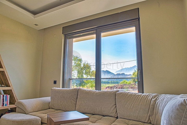 Квартира планировки 4+1 дуплекс в микрорайоне Зюмрют - Анталия 