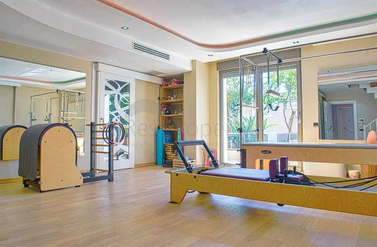 Квартира планировки 4+1 дуплекс в микрорайоне Зюмрют - Анталия 