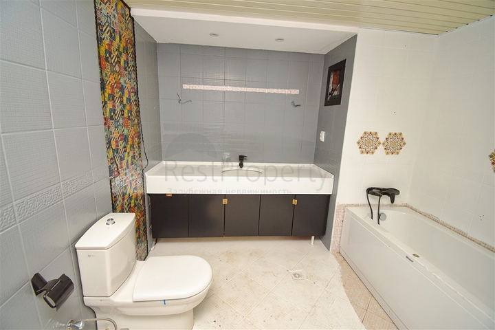 Квартира планировки 4+1 в микрорайоне Улуч - Анталия 