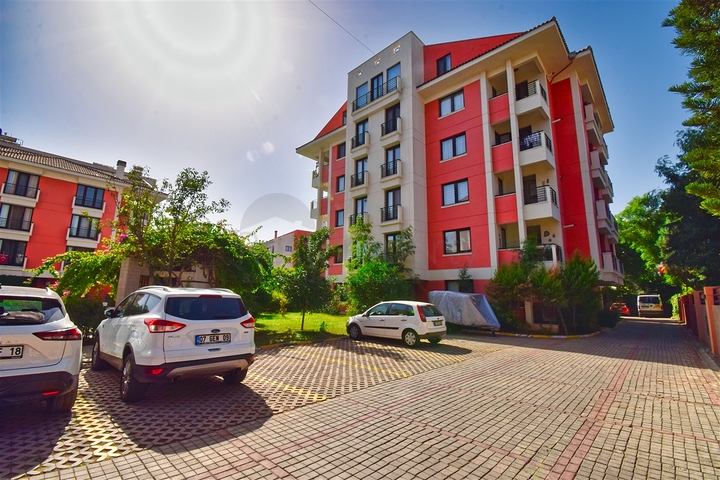 Квартира планировки 4+1 в микрорайоне Улуч - Анталия 