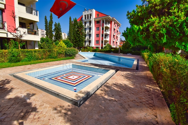 Квартира планировки 4+1 в микрорайоне Улуч - Анталия 