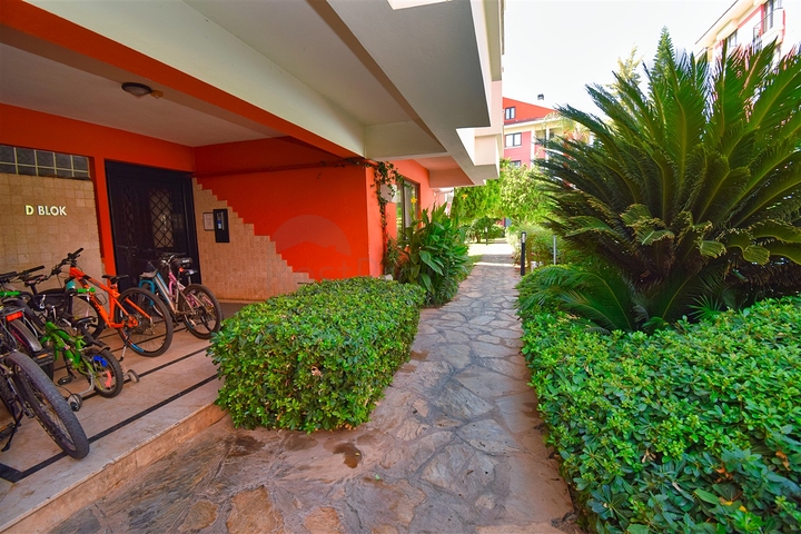 Квартира планировки 4+1 в микрорайоне Улуч - Анталия 