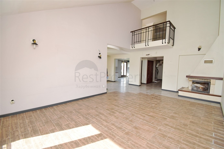 Квартира планировки 4+1 в микрорайоне Улуч - Анталия 