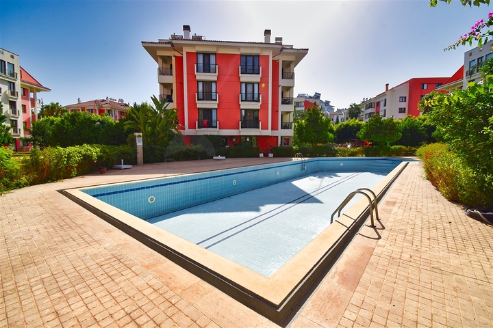 Квартира планировки 4+1 в микрорайоне Улуч - Анталия 