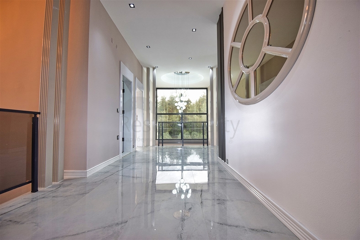 Вилла планировки 5+1 в районе Дошемеалты - Анталия 