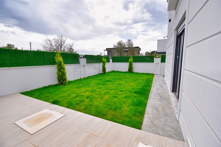 Вилла планировки 5+1 в районе Дошемеалты - Анталия 