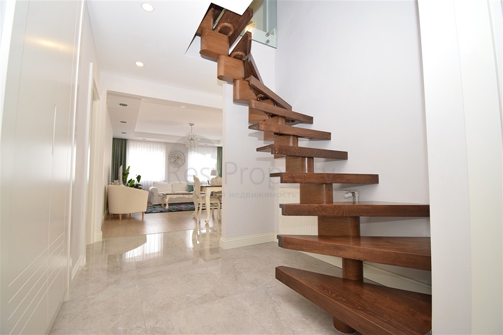 Квартира планировки 5+1 дуплекс в микрорайоне Моллаюсуф - Анталия 