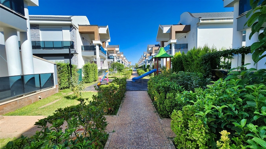 Вилла планировки 5+1 в районе Дошемеалты - Анталия 