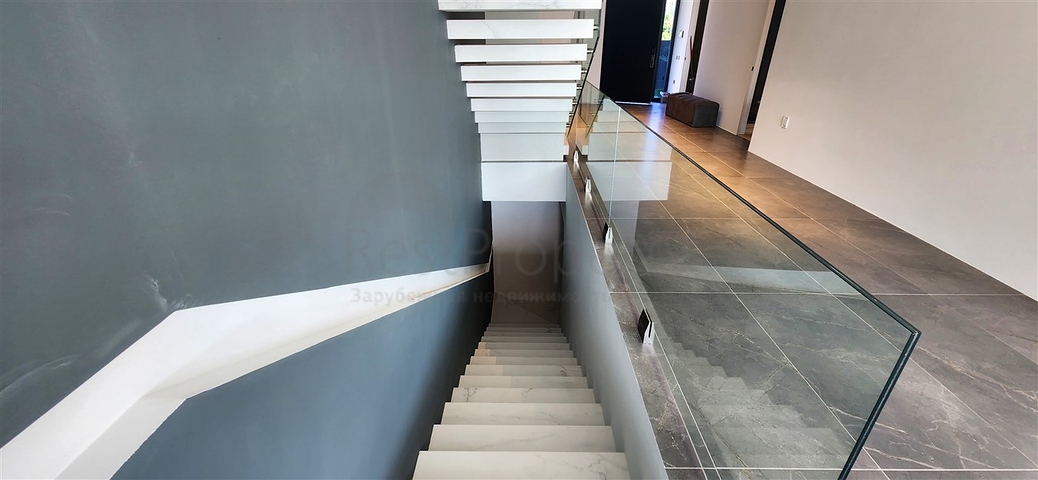 Вилла планировки 5+2 в микрорайоне Эрменек - Анталия 