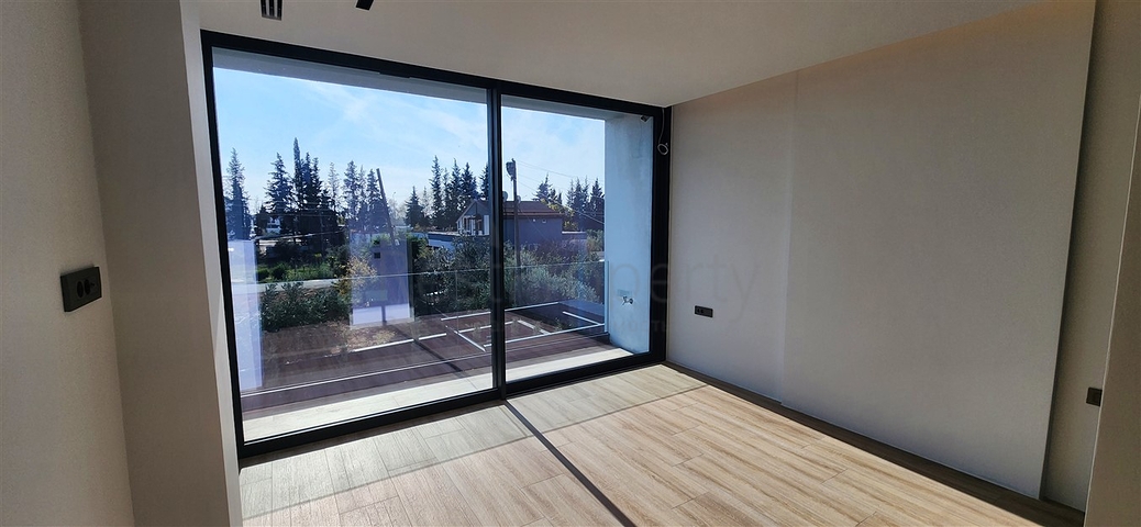 Вилла планировки 5+2 в микрорайоне Эрменек - Анталия 