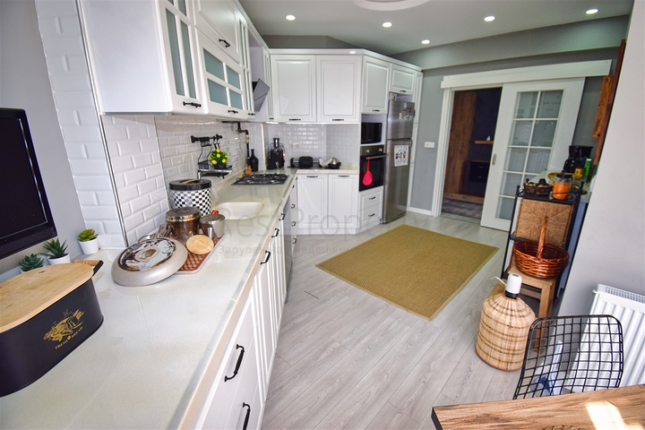 Квартира планировки 3+1 в микрорайоне Алтынкум - Анталия 