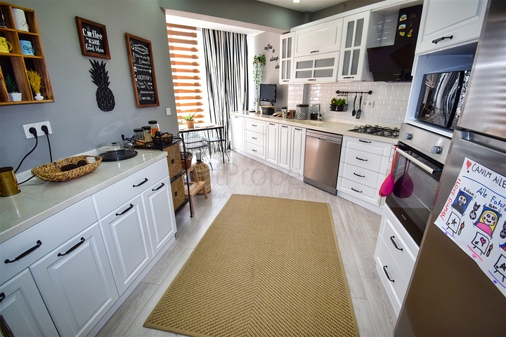 Квартира планировки 3+1 в микрорайоне Алтынкум - Анталия 