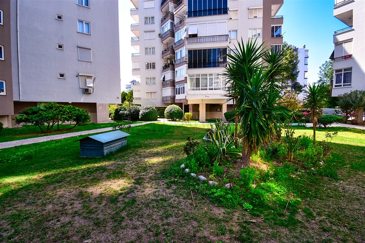 Квартира планировки 3+1 в микрорайоне Алтынкум - Анталия 