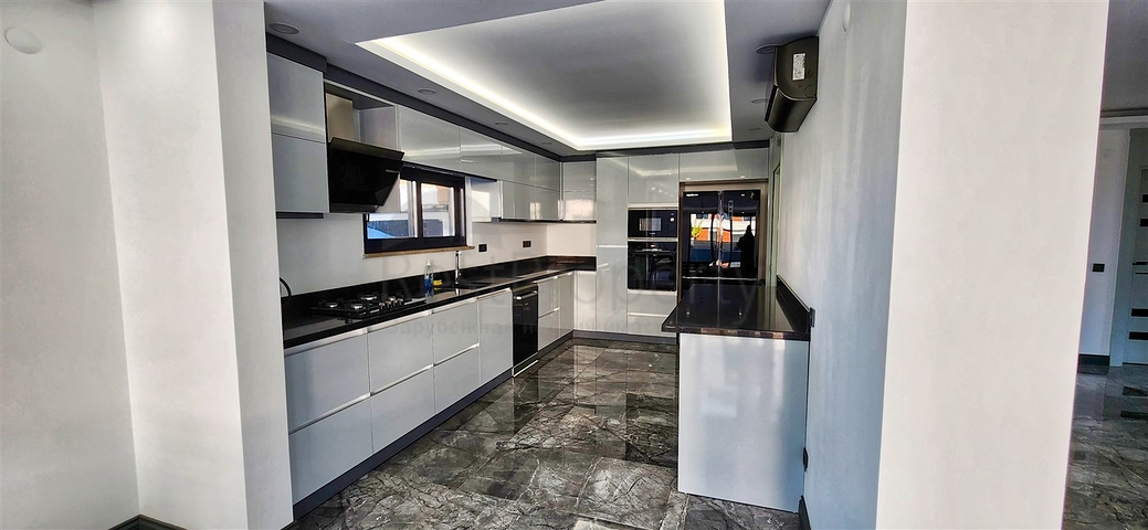 Вилла планировки 5+1 в микрорайоне Гюзельоба - Анталия 