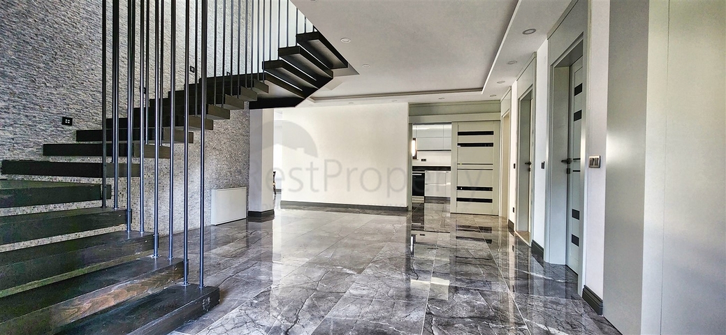 Вилла планировки 5+1 в микрорайоне Гюзельоба - Анталия 