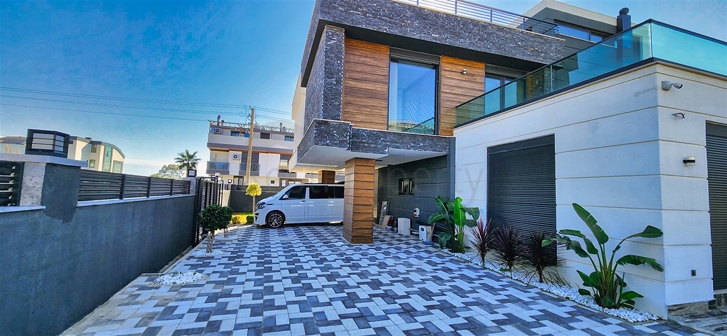 Вилла планировки 5+1 в микрорайоне Гюзельоба - Анталия 