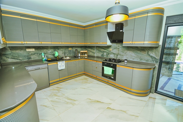 Вилла планировки 7+1 в районе Белек - Анталия 