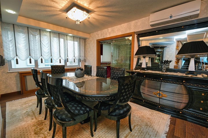 Квартира планировки 3+1 в районе Ешилбахче города Анталия 