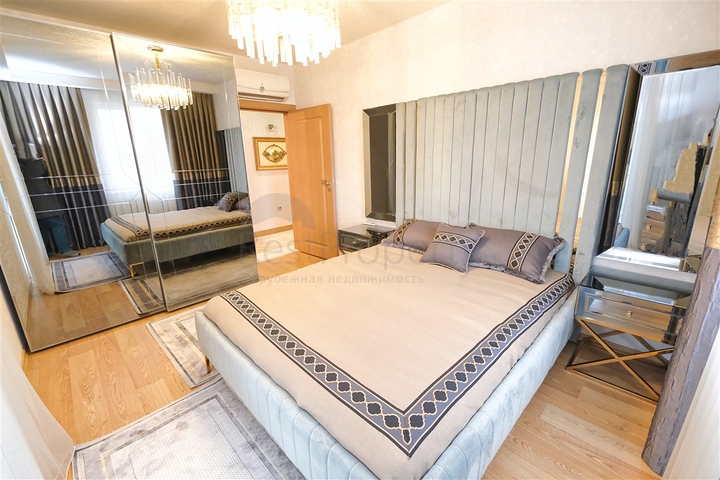 Квартира планировки 3+1 в районе Ешилбахче города Анталия 