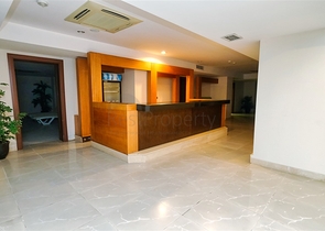 Квартира планировки 3+1 в районе Ешилбахче города Анталия 