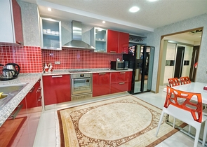 Квартира планировки 3+1 в районе Ешилбахче города Анталия 