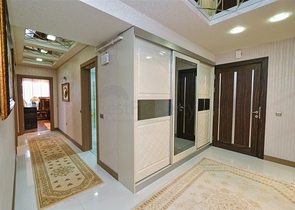 Квартира планировки 3+1 в районе Ешилбахче города Анталия 