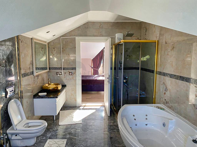 Вилла планировки 4+1 в районе Кемер - Анталия 