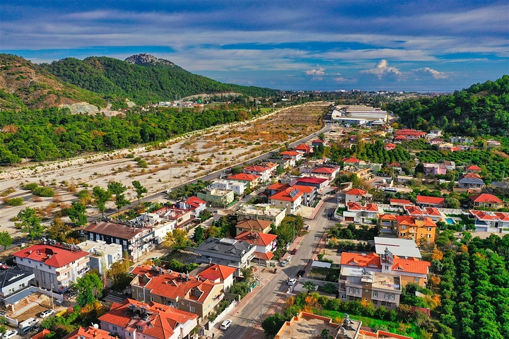 Квартира планировки 3+1 в районе Кемер - Анталия 