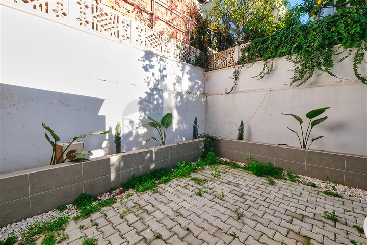 Квартира планировки 2+1 в микрорайоне Алтынкум - Анталия 