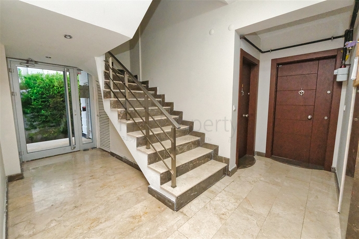 Квартира планировки 2+1 в микрорайоне Алтынкум - Анталия 