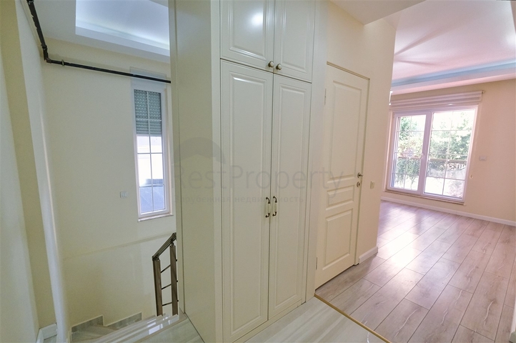 Квартира планировки 2+1 в микрорайоне Алтынкум - Анталия 