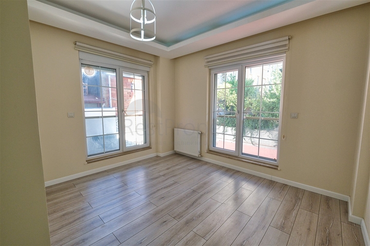 Квартира планировки 2+1 в микрорайоне Алтынкум - Анталия 