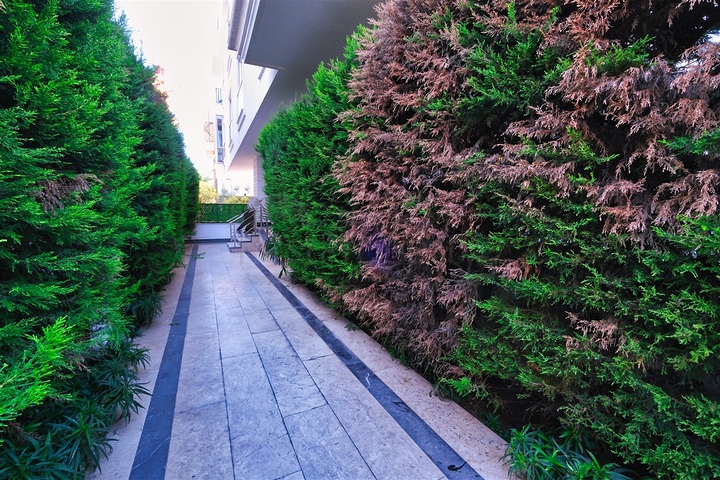 Квартира планировки 2+1 в микрорайоне Алтынкум - Анталия 