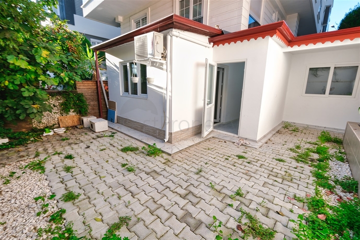 Квартира планировки 2+1 в микрорайоне Алтынкум - Анталия 