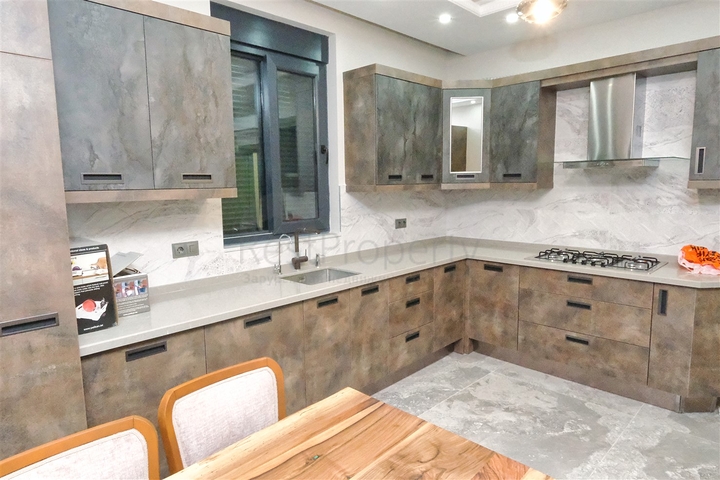 Вилла планировки 7+1 в микрорайоне Айдынлык - Анталия 