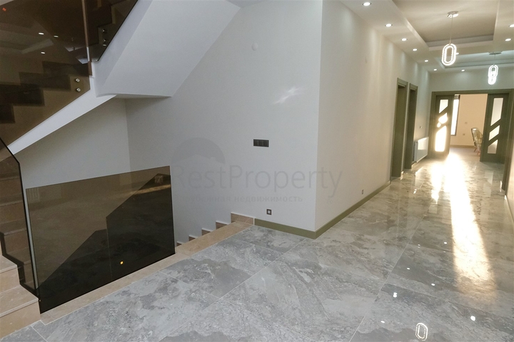 Вилла планировки 7+1 в микрорайоне Айдынлык - Анталия 