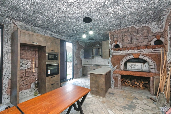 Вилла планировки 7+1 в микрорайоне Айдынлык - Анталия 