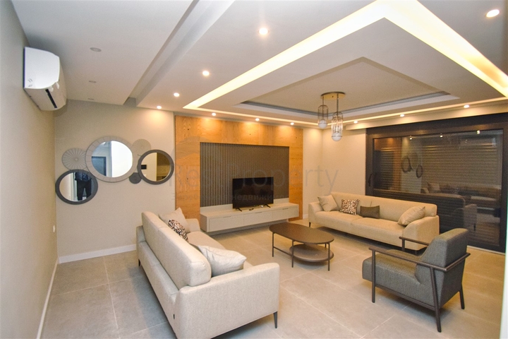 Вилла планировки 4+1 в районе Кемер - Анталия 