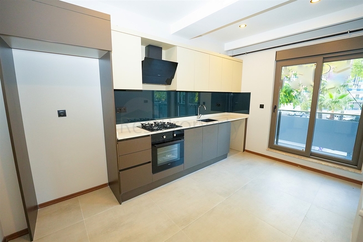 Квартира планировки 3+1 в микрорайоне Зердалик - Анталия 