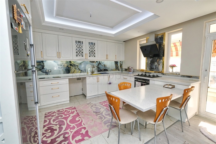 Квартира планировки 4+2 дуплекс в микрорайоне Сителер - Анталия 